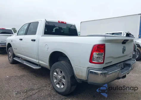 2024 Ram 2500 Big Horn 4X4 6'4 Box z USA, uszkodzony, nr VIN 3C6UR5DL9RG283488